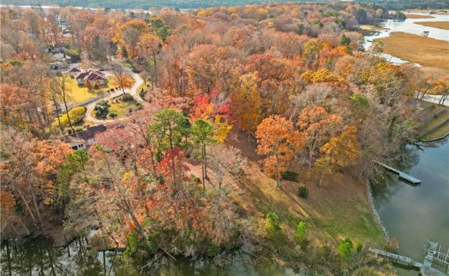 137 Beechwood Hills, Newport News, VA 23608