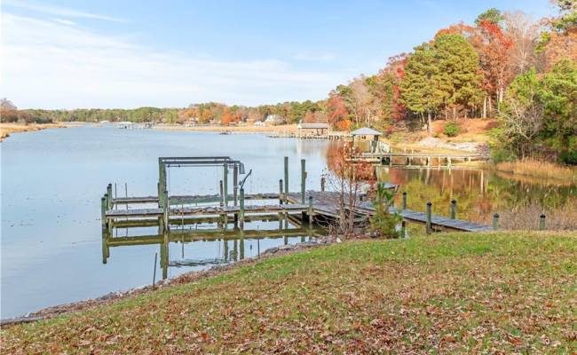 137 Beechwood Hills, Newport News, VA 23608