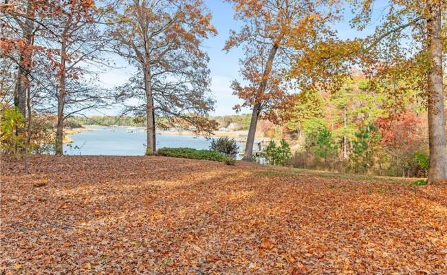 137 Beechwood Hills, Newport News, VA 23608