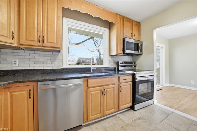 Photo 10 of 25 residential for sale in Newport News virginia