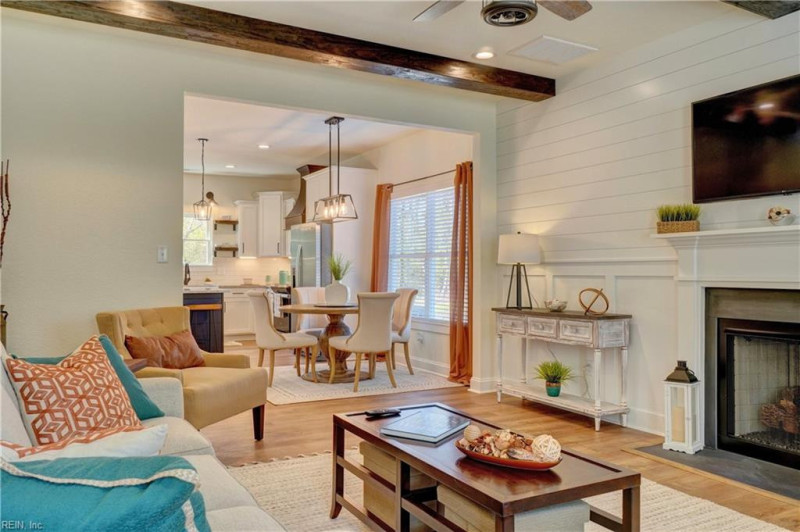 Photo 10 of 36 residential for sale in Suffolk virginia