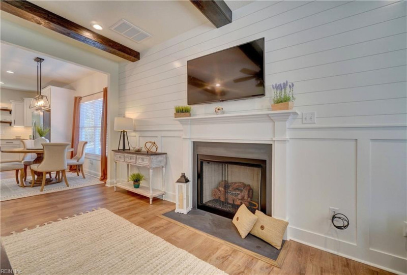Photo 8 of 36 residential for sale in Suffolk virginia
