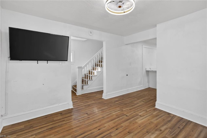 Photo 5 of 20 residential for sale in Norfolk virginia