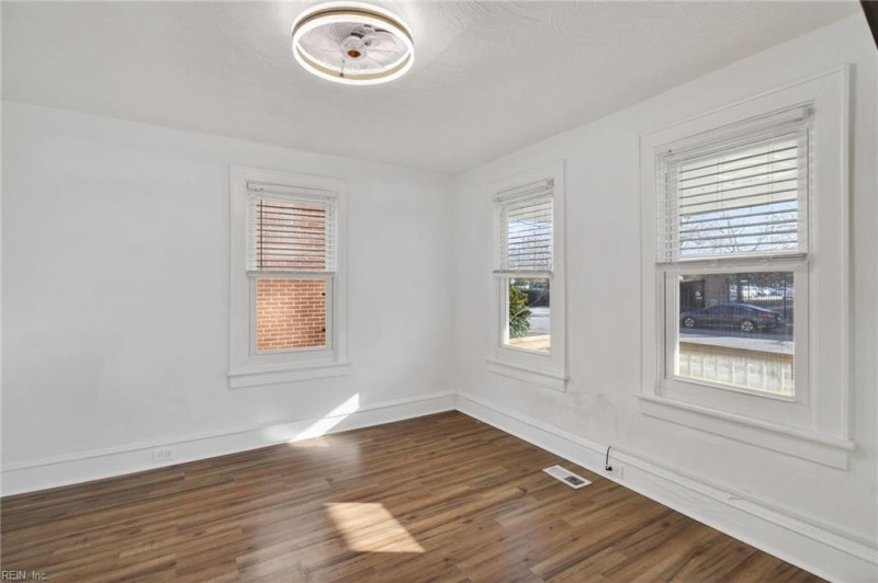 Photo 6 of 20 residential for sale in Norfolk virginia