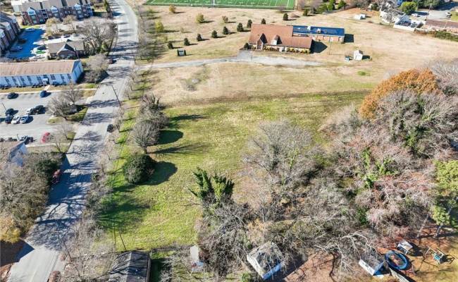 691 Dresden Drive, Newport News, VA 23601