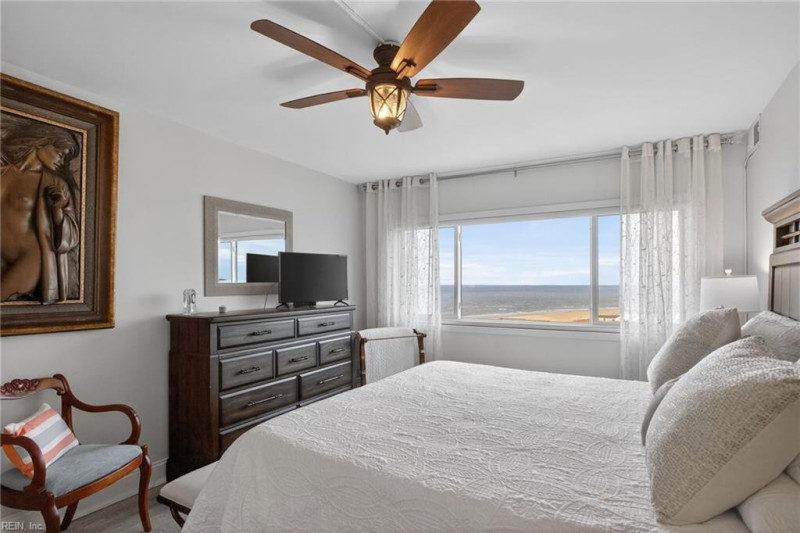 Photo 11 of 25 residential for sale in Virginia Beach virginia