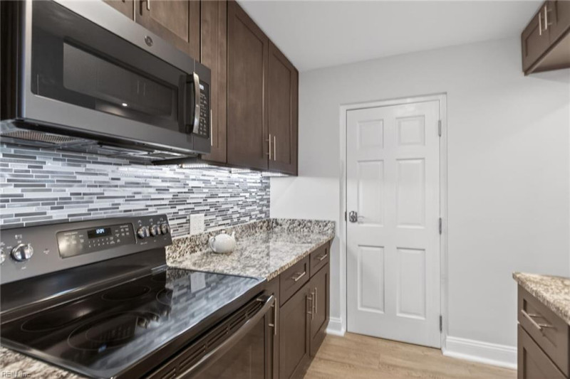 Photo 6 of 25 residential for sale in Virginia Beach virginia