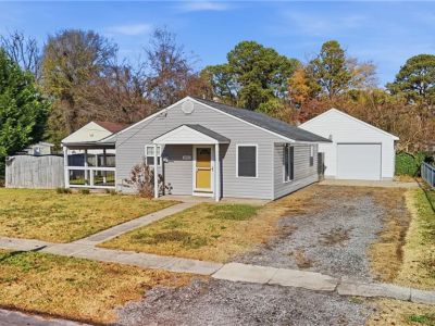 property image for 2402 Sunset Drive CHESAPEAKE VA 23323