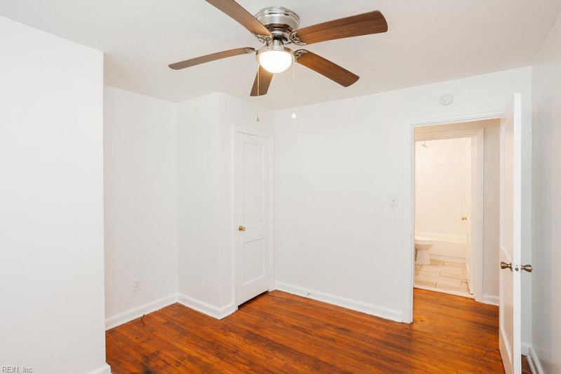 Photo 27 of 46 residential for sale in Norfolk virginia