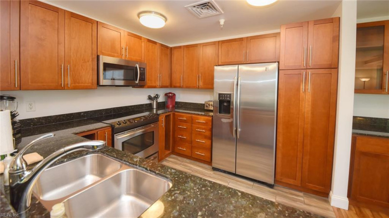 Photo 10 of 43 residential for sale in Virginia Beach virginia