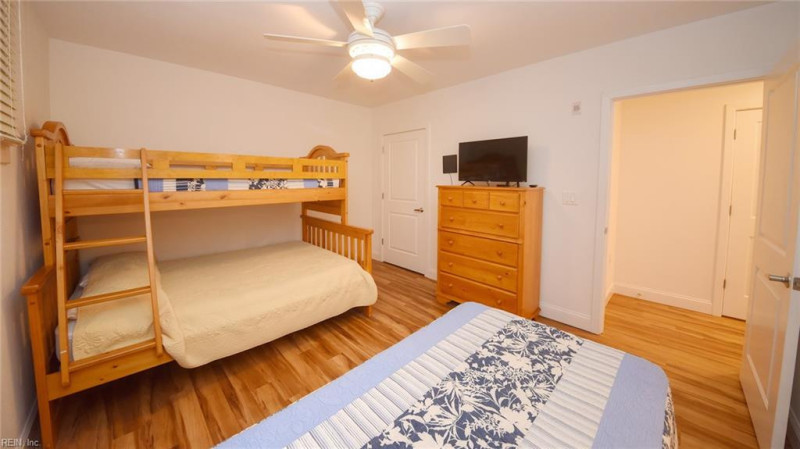Photo 19 of 43 residential for sale in Virginia Beach virginia
