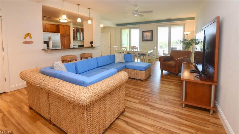 Photo 6 of 43 residential for sale in Virginia Beach virginia
