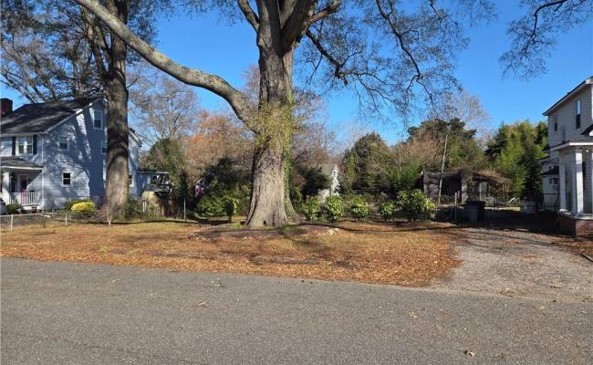 218 Locust Avenue, Hampton, VA 23661