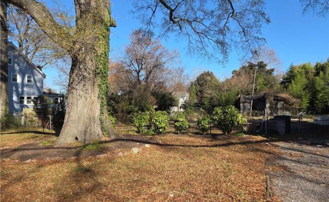 218 Locust Avenue, Hampton, VA 23661