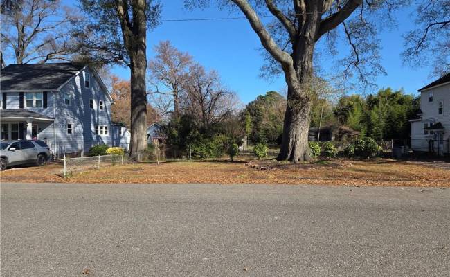 218 Locust Avenue, Hampton, VA 23661