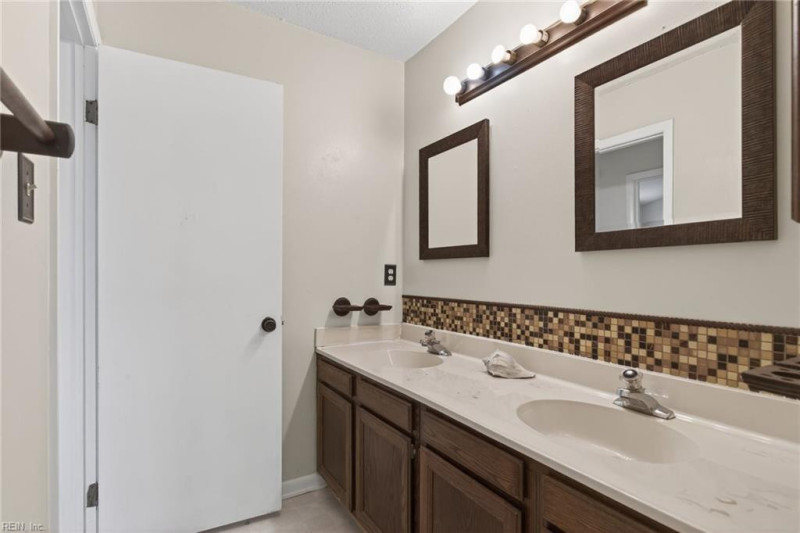 Photo 21 of 36 residential for sale in Hampton virginia