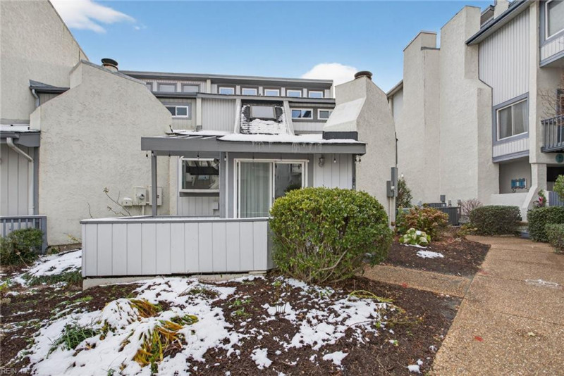 Photo 31 of 36 residential for sale in Hampton virginia