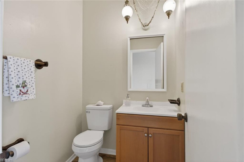 Photo 5 of 36 residential for sale in Hampton virginia
