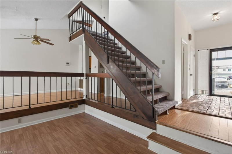 Photo 9 of 36 residential for sale in Hampton virginia