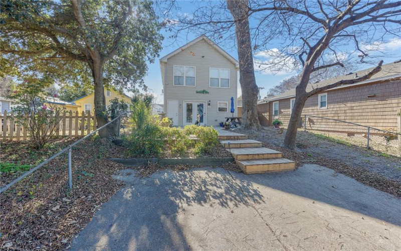 Photo 2 of 25 residential for sale in Virginia Beach virginia