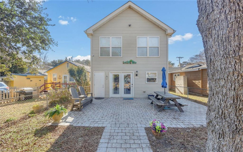 Photo 3 of 25 residential for sale in Virginia Beach virginia