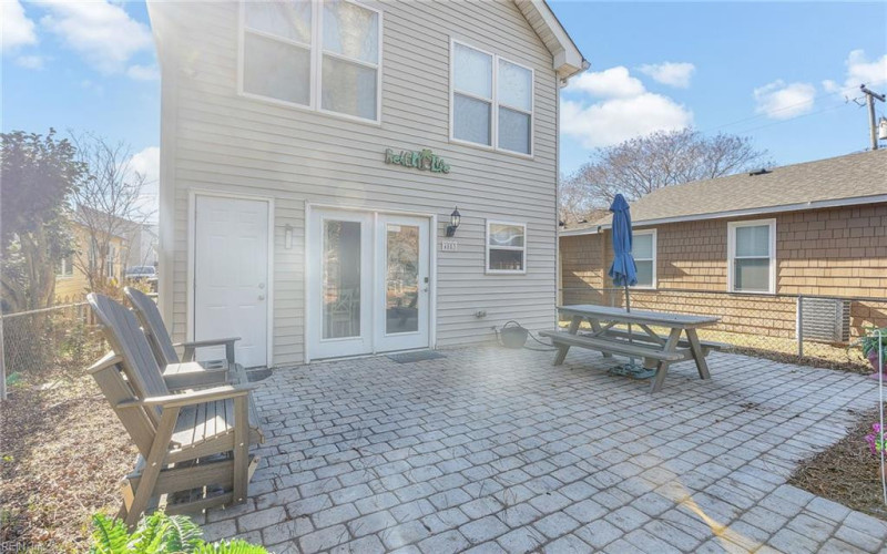 Photo 5 of 25 residential for sale in Virginia Beach virginia