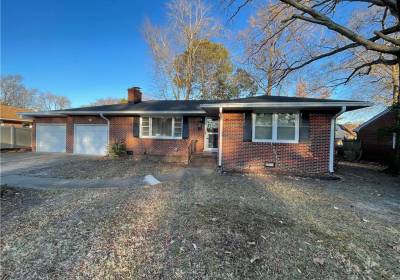 122 Kendall Drive, Newport News, VA 23601