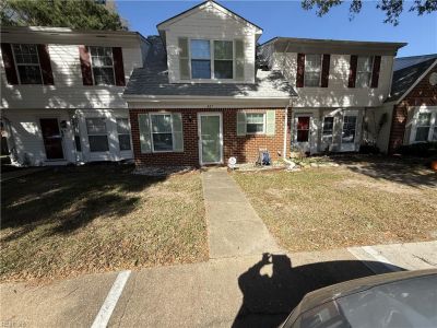 property image for 407 Hollomon Drive HAMPTON VA 23666