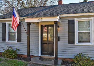 314 Cooper St , Hampton, VA 23669