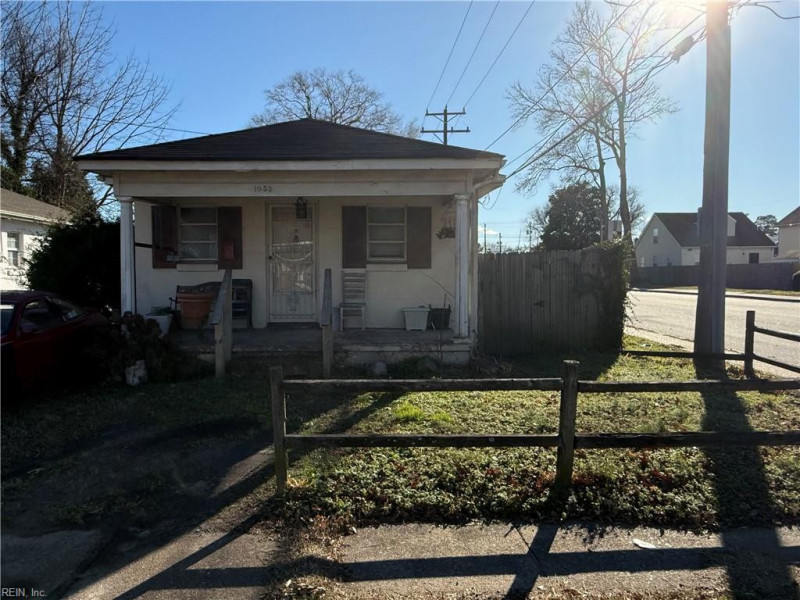 Photo 2 of 2 residential for sale in Norfolk virginia