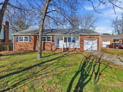 property image for 18 Fort Worth Street HAMPTON VA 23669