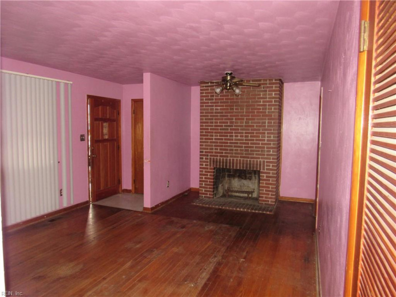 Photo 4 of 18 residential for sale in Hampton virginia Photo 4 of 18 residential for sale in Hampton virginia