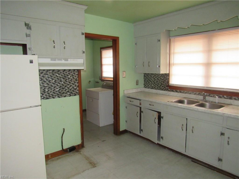 Photo 6 of 18 residential for sale in Hampton virginia Photo 6 of 18 residential for sale in Hampton virginia