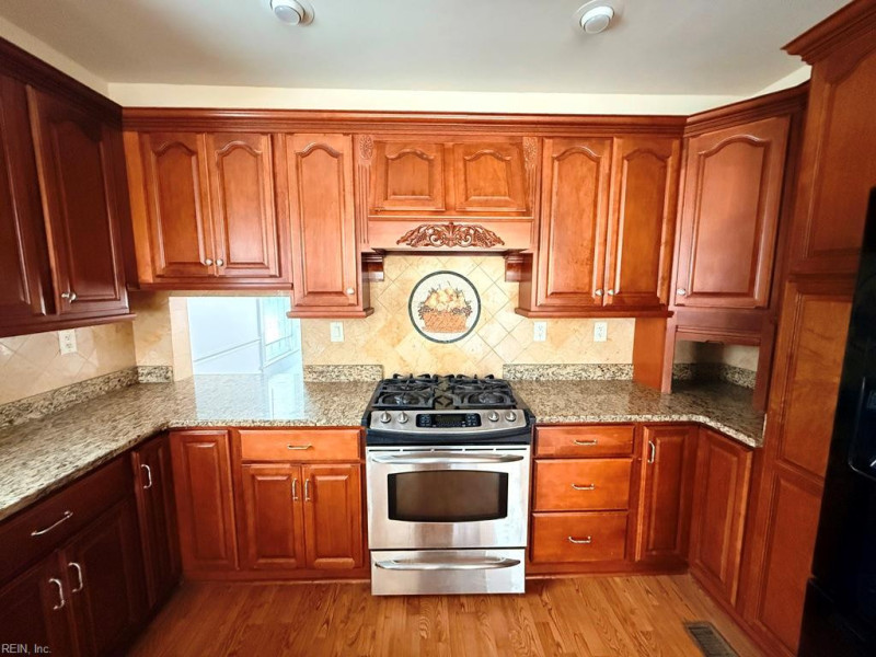 Photo 17 of 40 residential for sale in Northampton County virginia