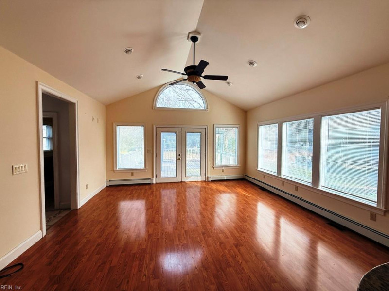 Photo 23 of 40 residential for sale in Northampton County virginia