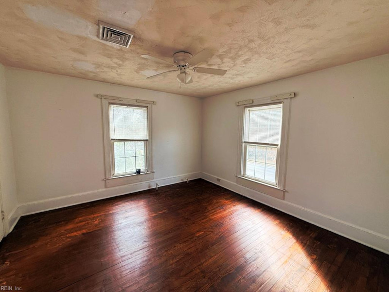 Photo 37 of 40 residential for sale in Northampton County virginia