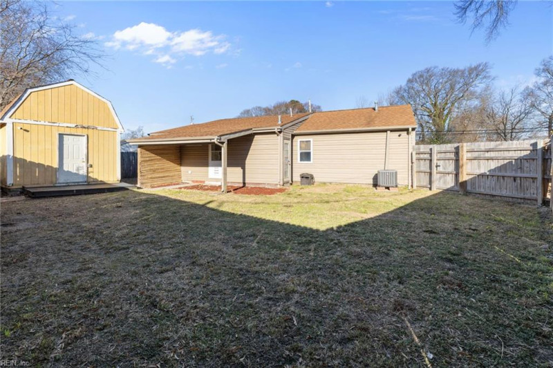 Photo 10 of 39 residential for sale in Hampton virginia