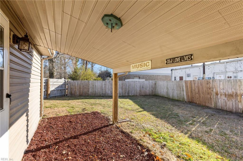 Photo 15 of 39 residential for sale in Hampton virginia
