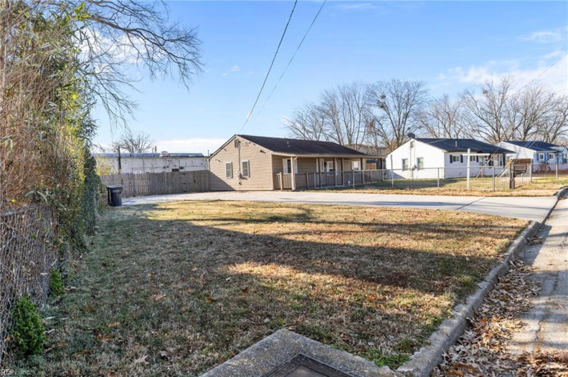 Photo 20 of 39 residential for sale in Hampton virginia