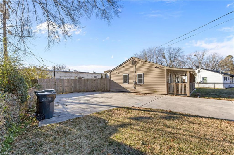 Photo 21 of 39 residential for sale in Hampton virginia