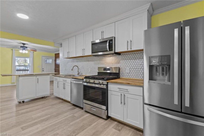 Photo 26 of 39 residential for sale in Hampton virginia