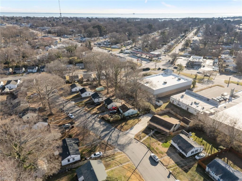 Photo 9 of 39 residential for sale in Hampton virginia