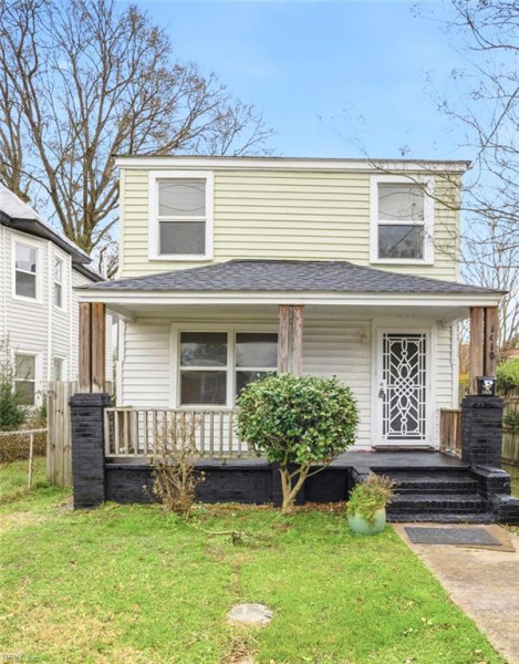 Photo 1 of 32 residential for sale in Norfolk virginia