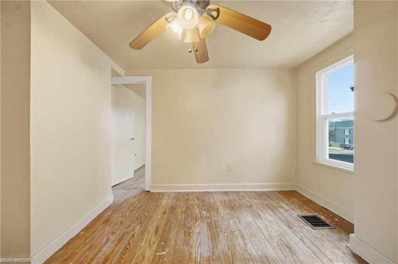 Photo 22 of 32 residential for sale in Norfolk virginia