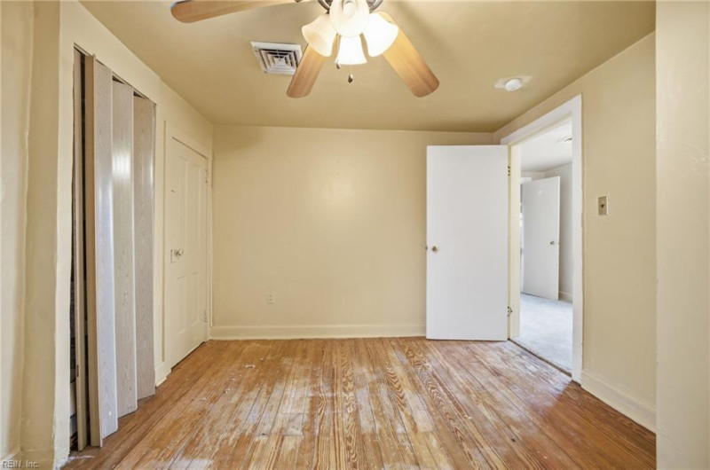 Photo 23 of 32 residential for sale in Norfolk virginia
