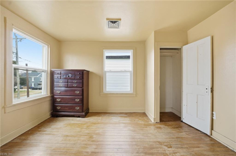 Photo 26 of 32 residential for sale in Norfolk virginia