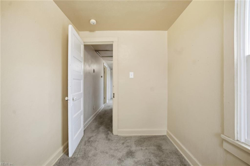 Photo 29 of 32 residential for sale in Norfolk virginia