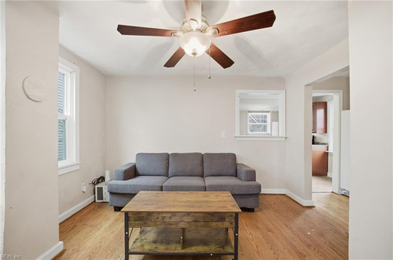 Photo 6 of 32 residential for sale in Norfolk virginia