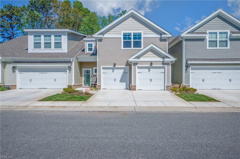 Photo 1 of 46 residential for sale in Chesapeake virginia