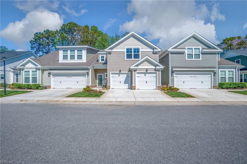 Photo 3 of 46 residential for sale in Chesapeake virginia